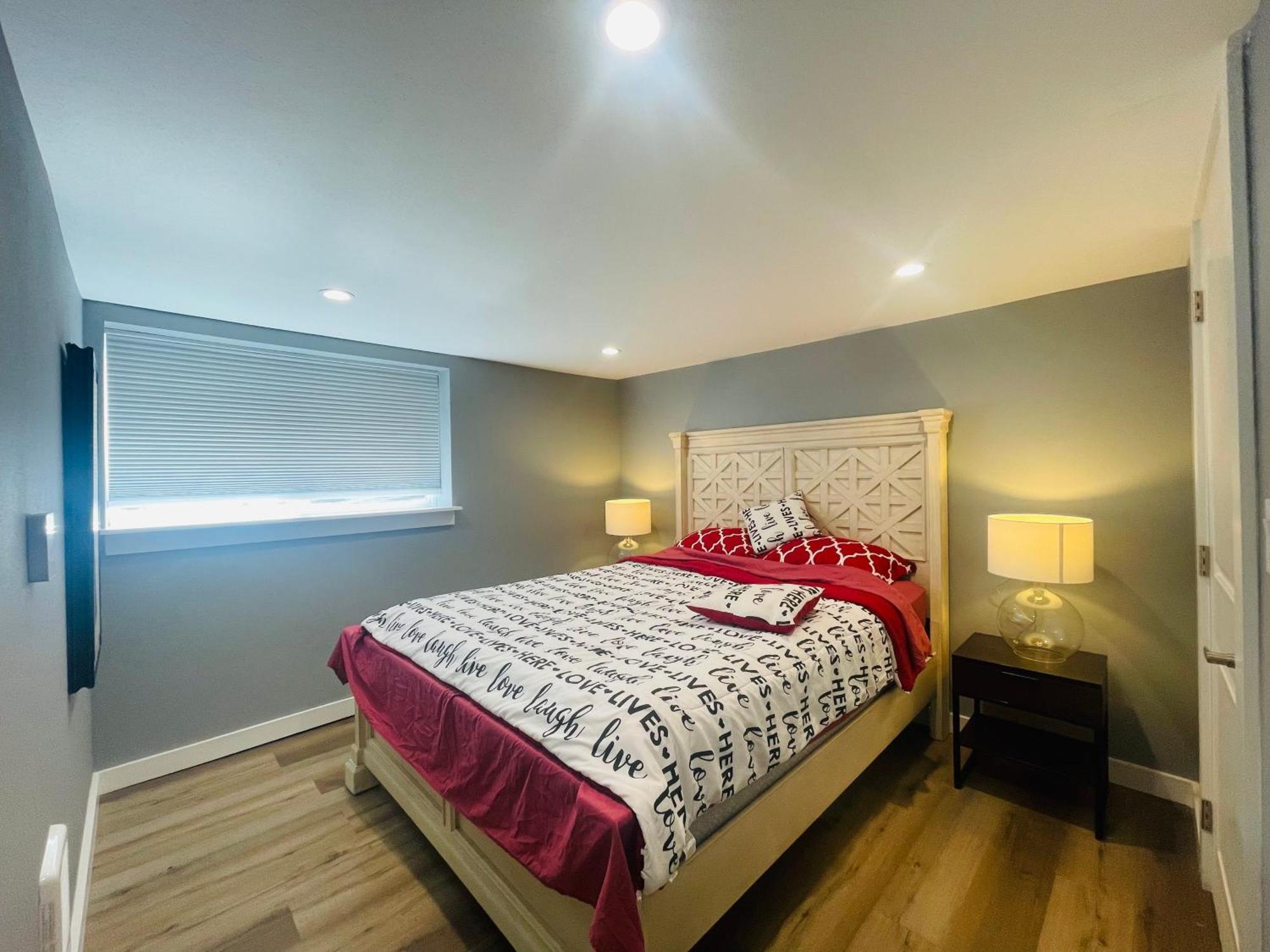 Green Lake 1St Line Home D Full Modern Remodeled سياتل المظهر الخارجي الصورة